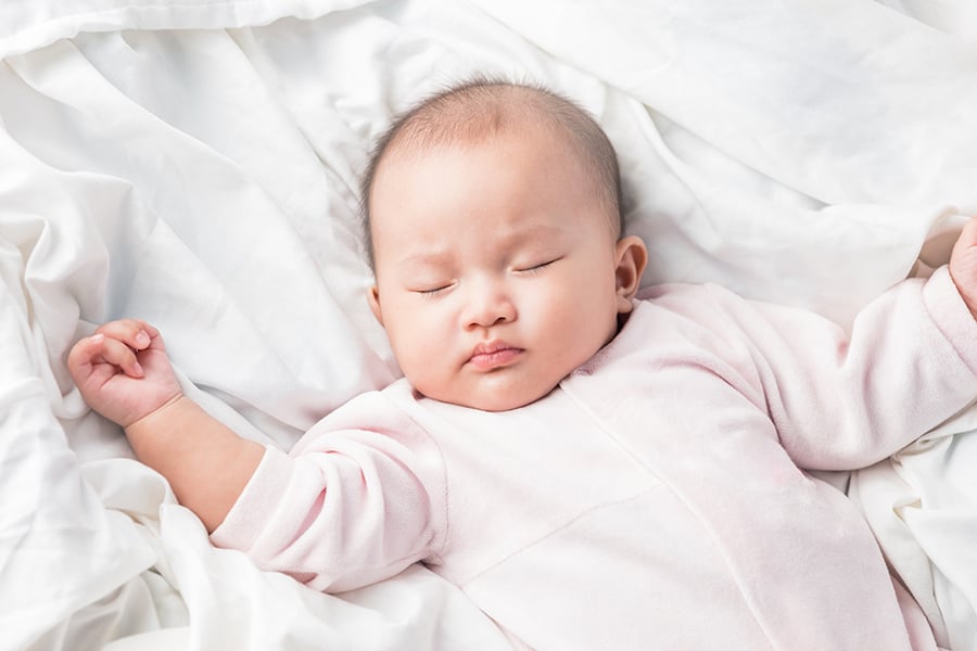 baby-hair-loss-sleeping-position